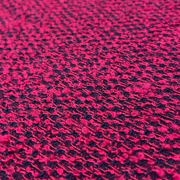 Gorgeous Lamb’s Wool Scarf - Picture 4 of 4